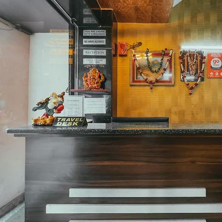 Hotel S L E Residency Váránaszi Kültér fotó