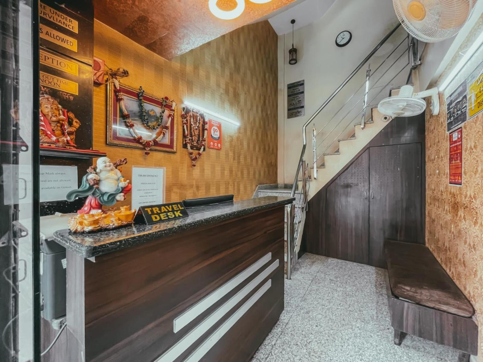 Hotel S L E Residency Váránaszi Kültér fotó